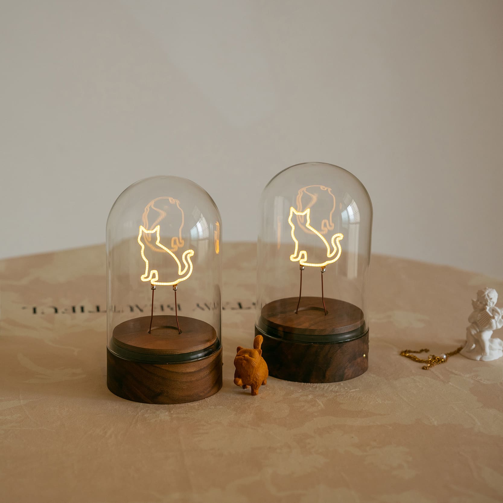 Wooden Battery Powered Cat Lamp