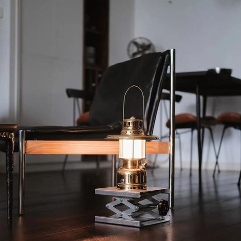 Brass Railroad Lantern 02