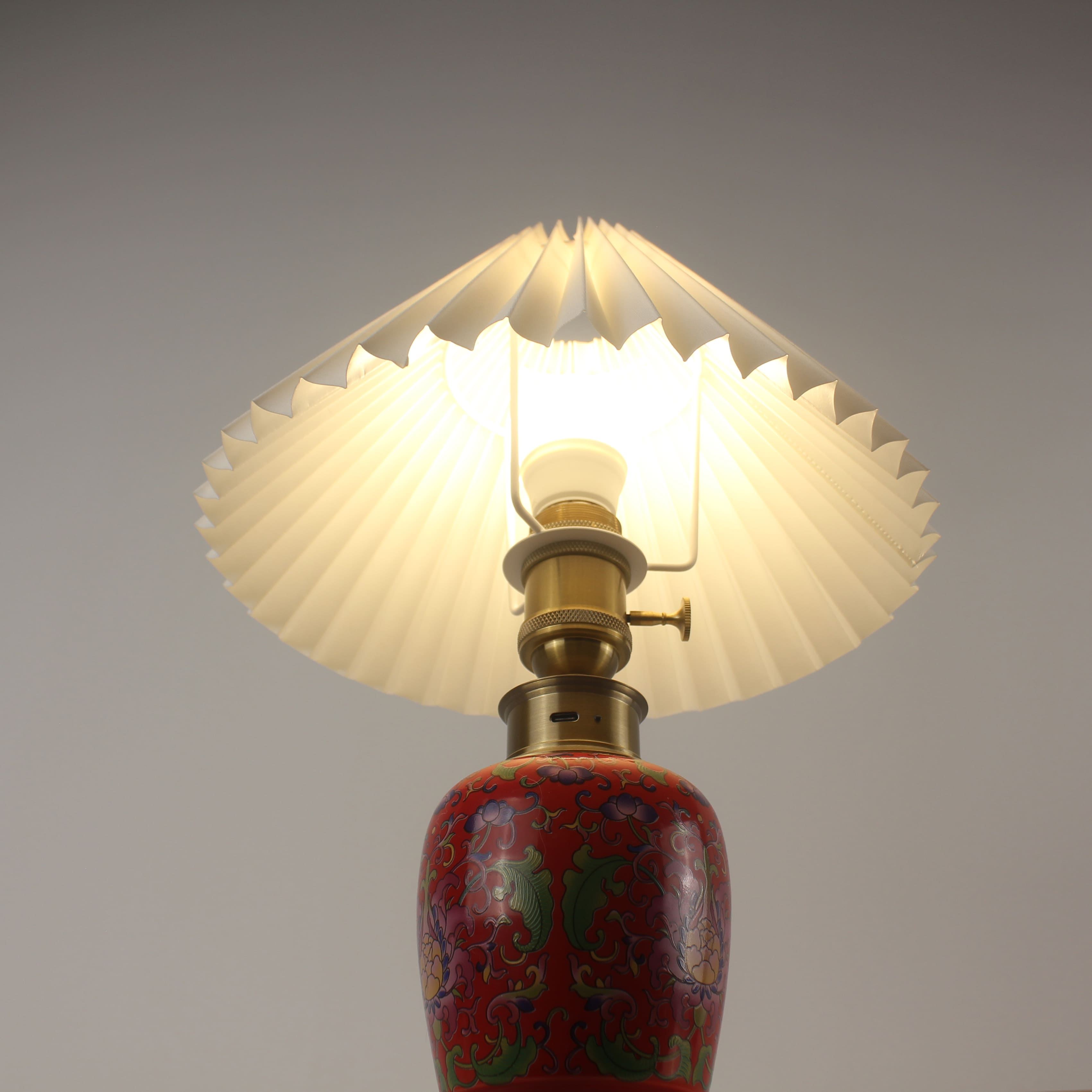 Ceramic small battery operated Pleated Shade lamp