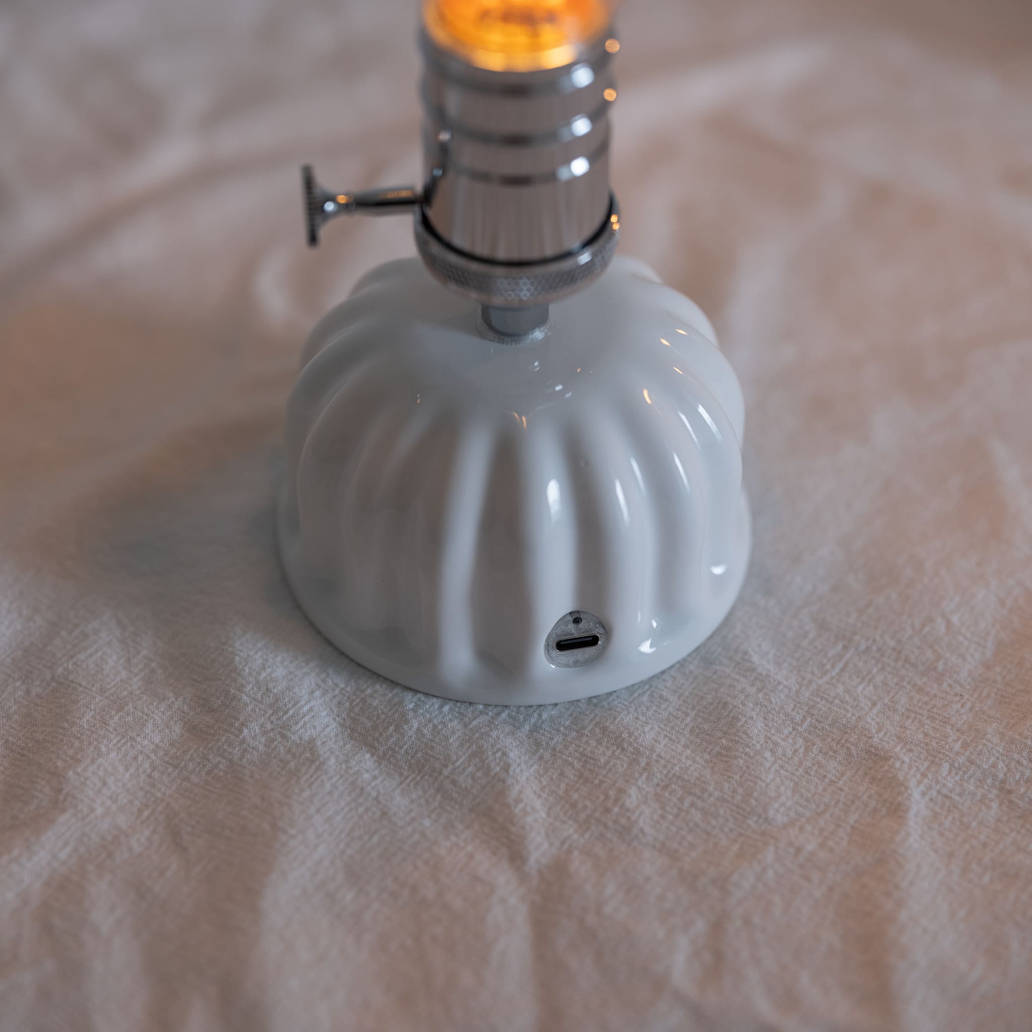 Cordless Ceramic Edison Bulb Table Lamp