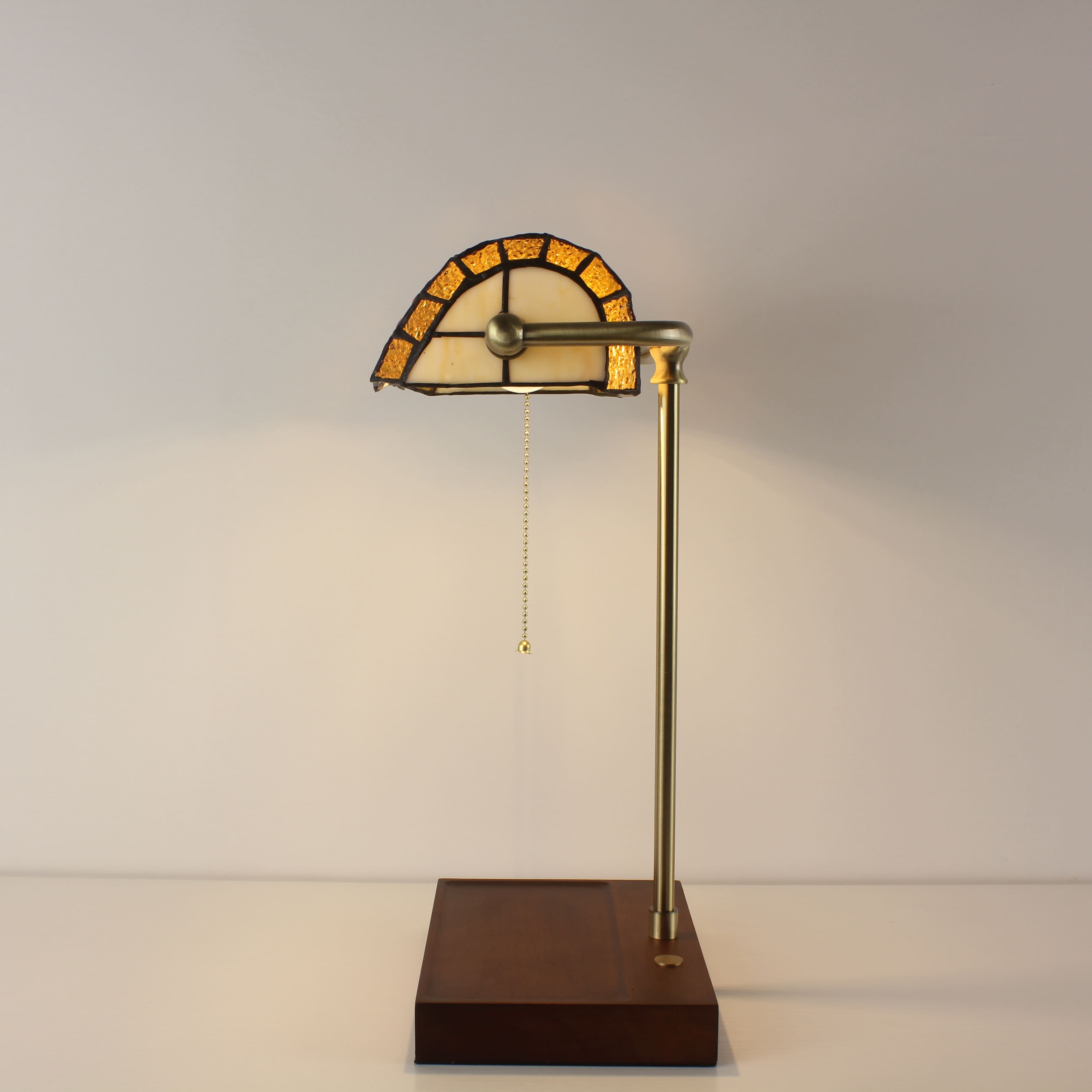 battery charged tiffany bankers lamp grape lampshade