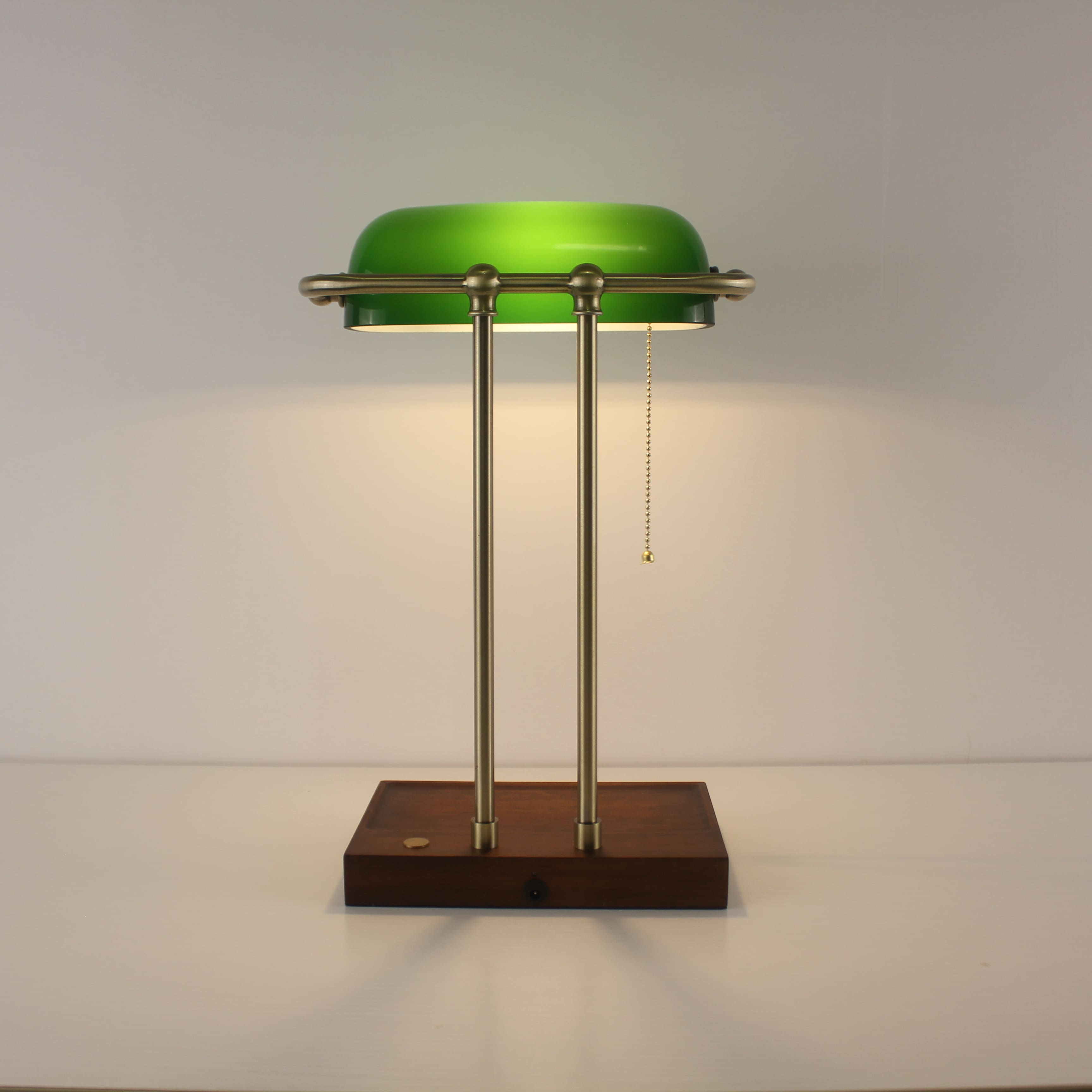 battery operated retro table lamp