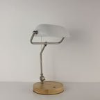 battery powered reading light
