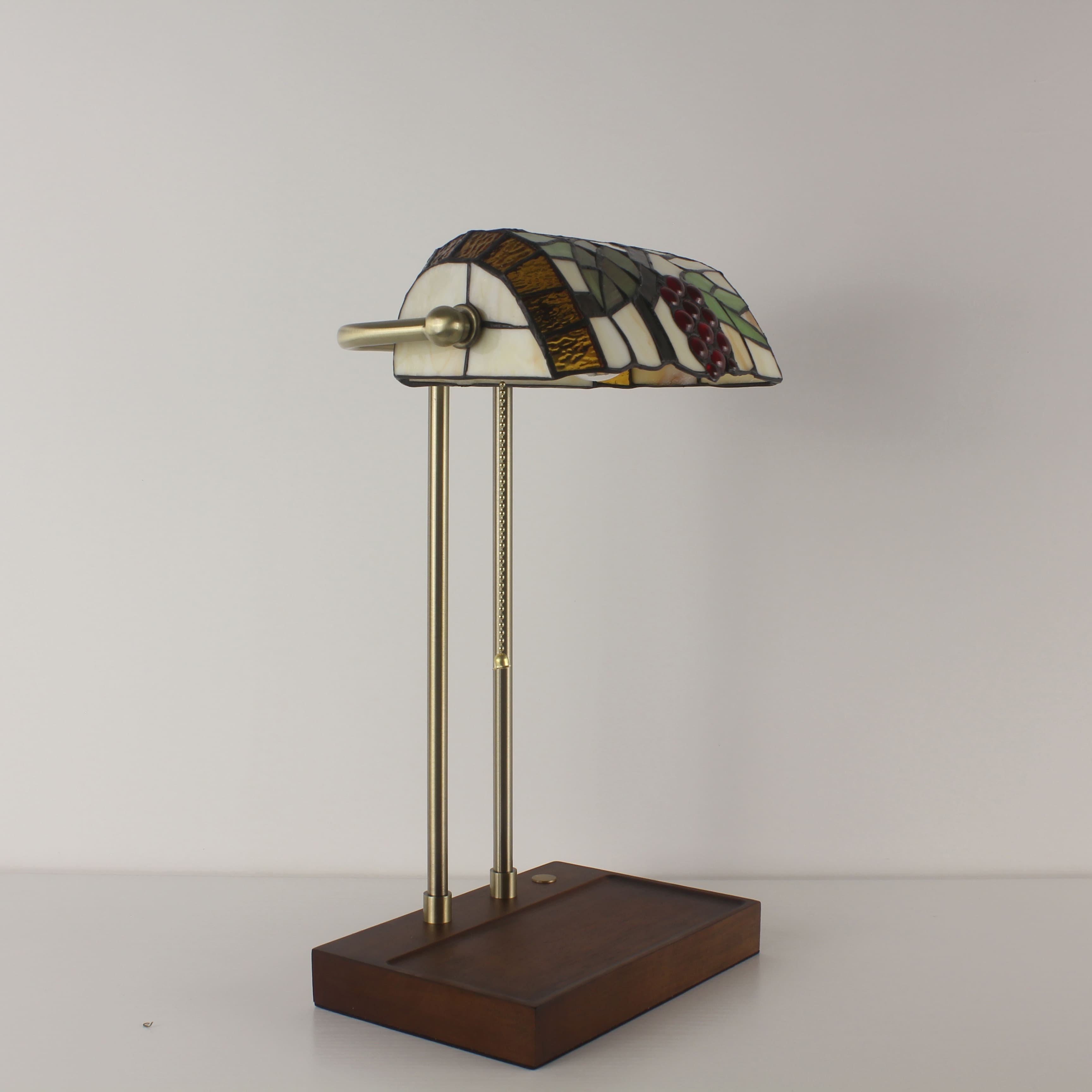 battery tiffany bankers lamp