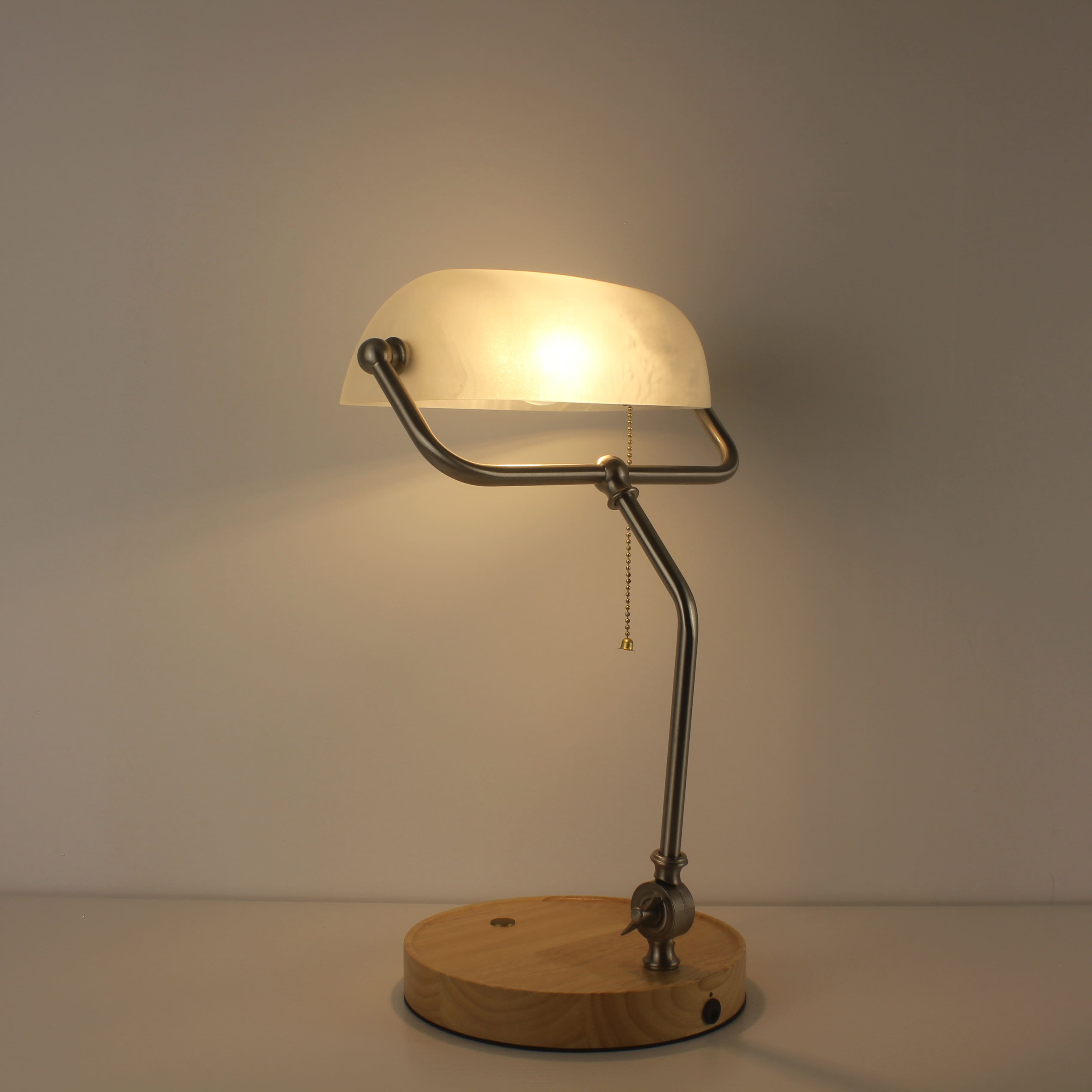 rechargeable retro table lamp