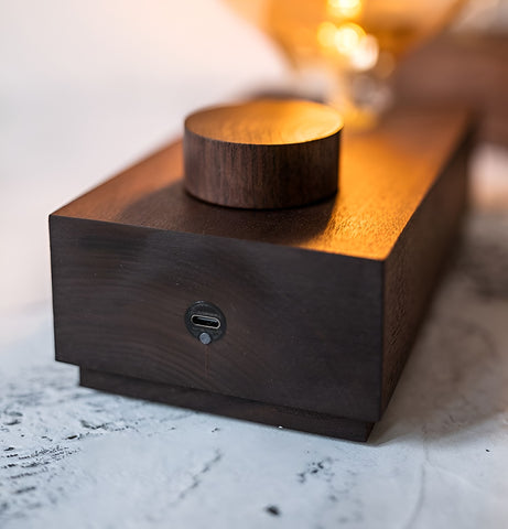 Rechargeable table lamps for restaurants