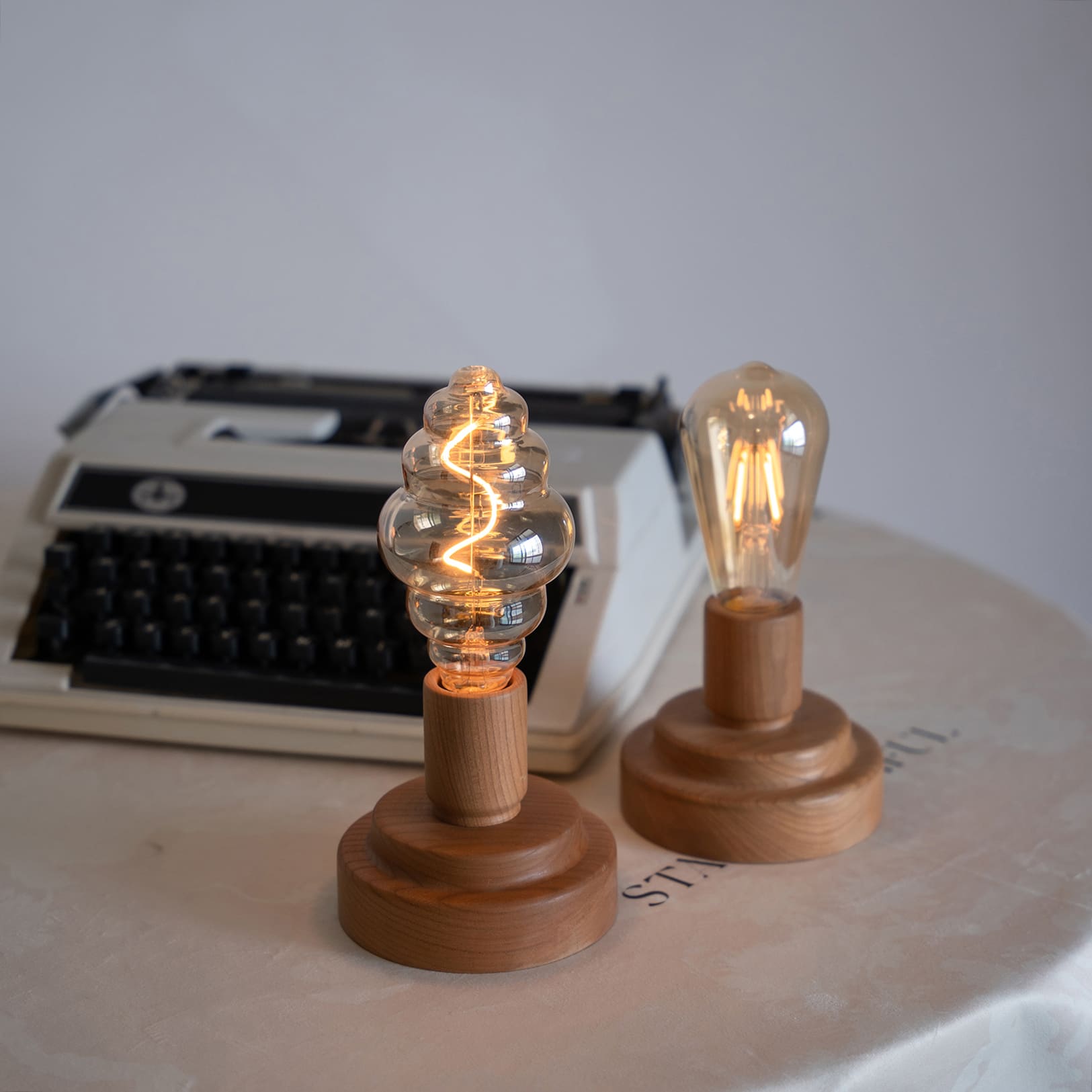 small rechargeable table lamp