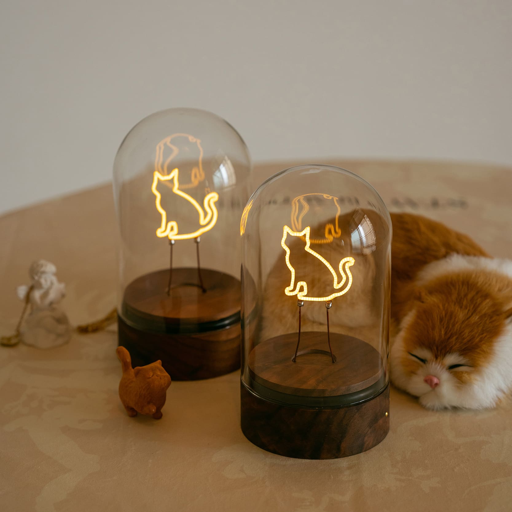 Wooden Cat Light